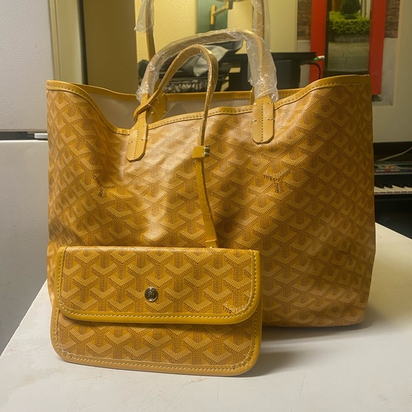Model goyard Tote canvas bags yellow medium - Picture 6 of 8